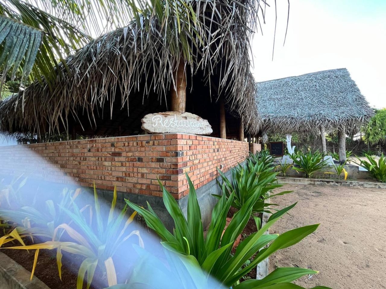 Nn Beach Resort & Spa Nilaveli Luaran gambar