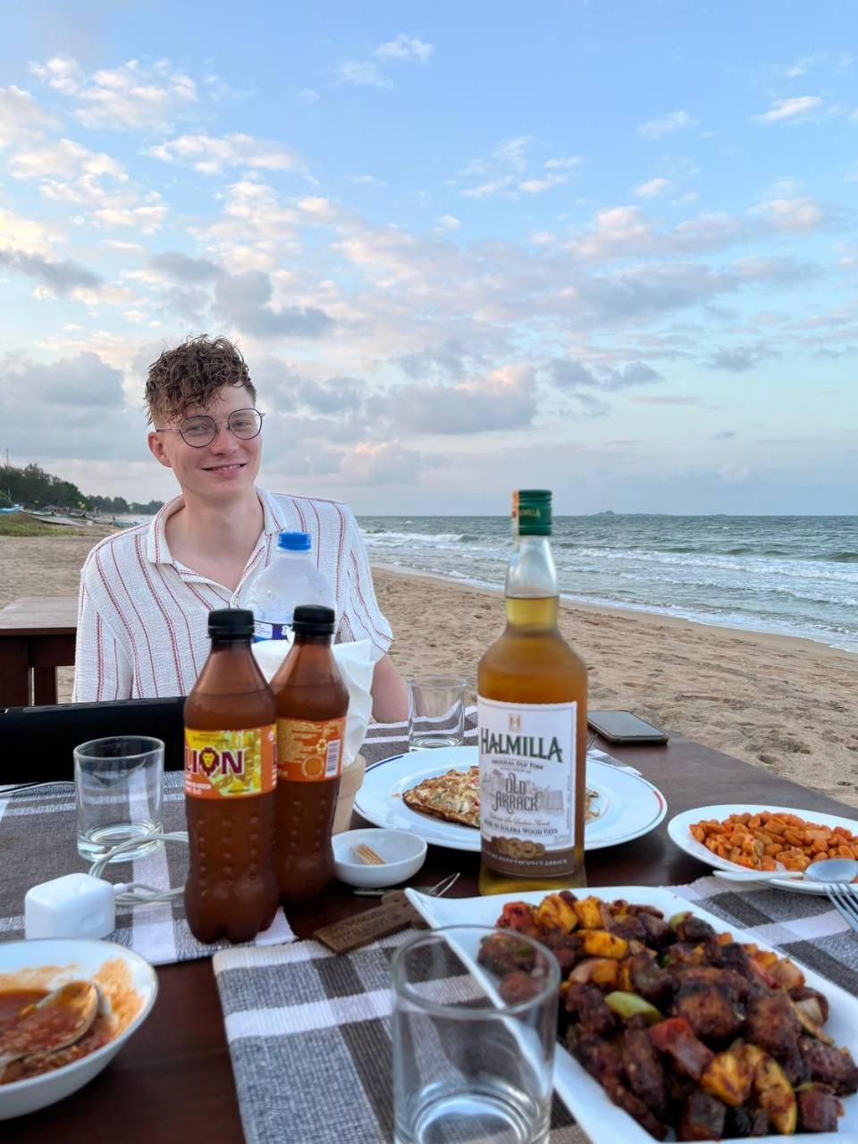 Nn Beach Resort & Spa Nilaveli Luaran gambar