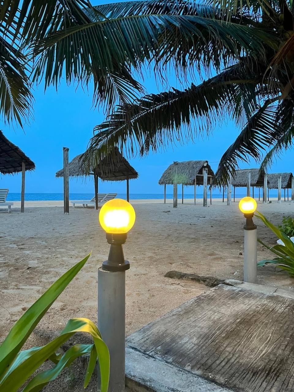 Nn Beach Resort & Spa Nilaveli Luaran gambar