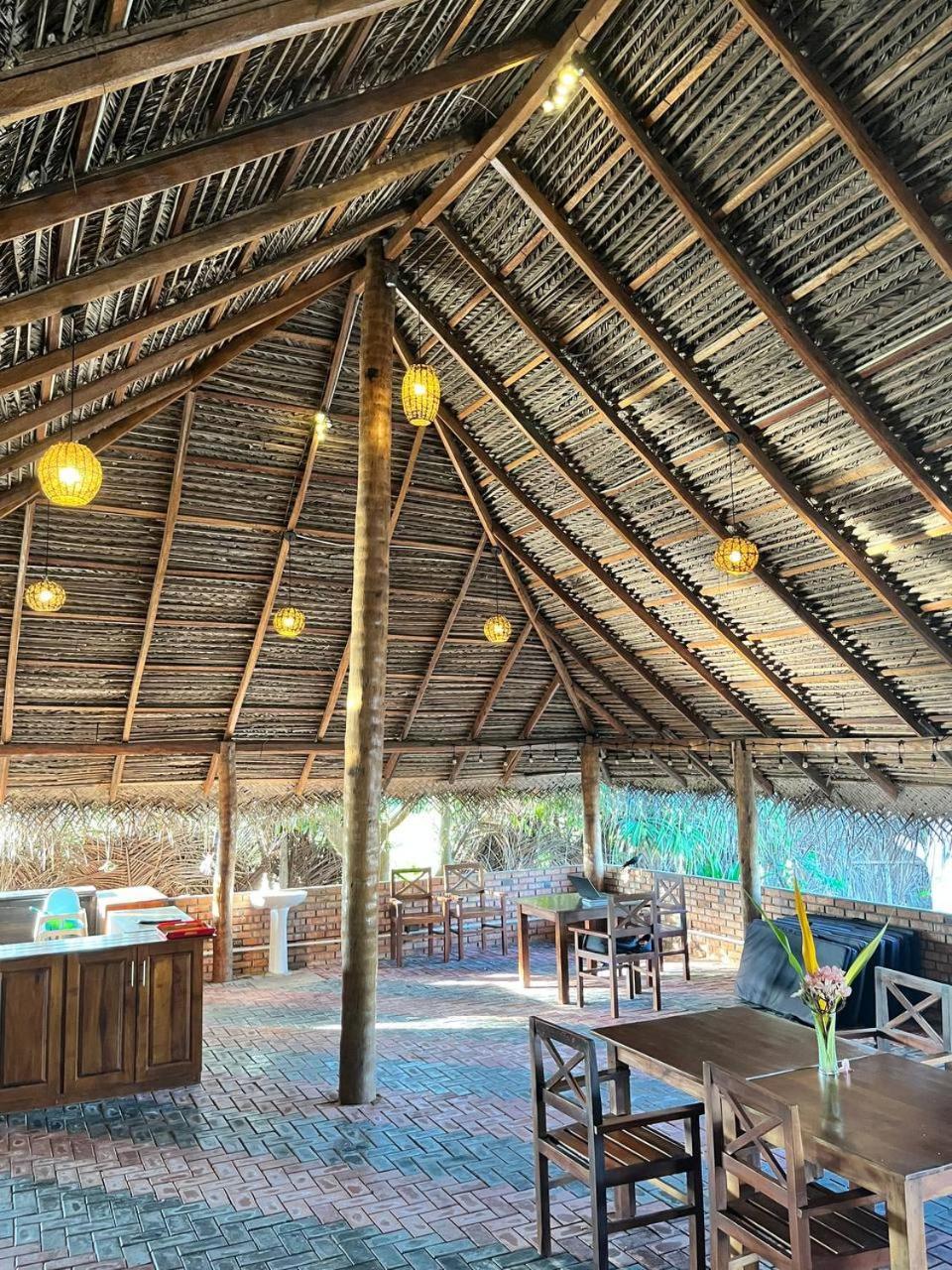 Nn Beach Resort & Spa Nilaveli Luaran gambar